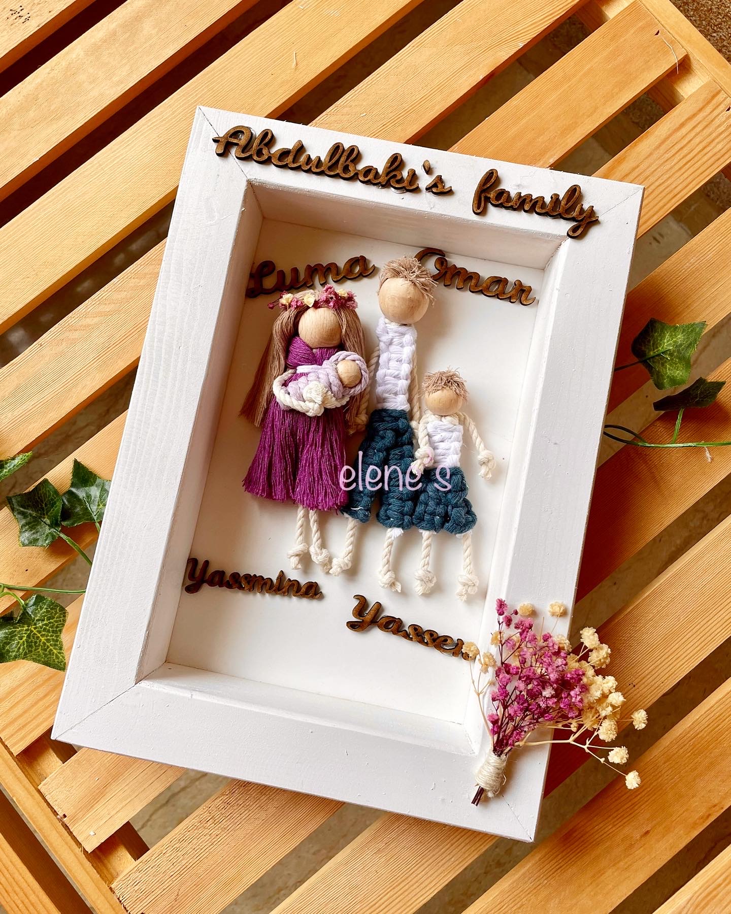 family frame of 4