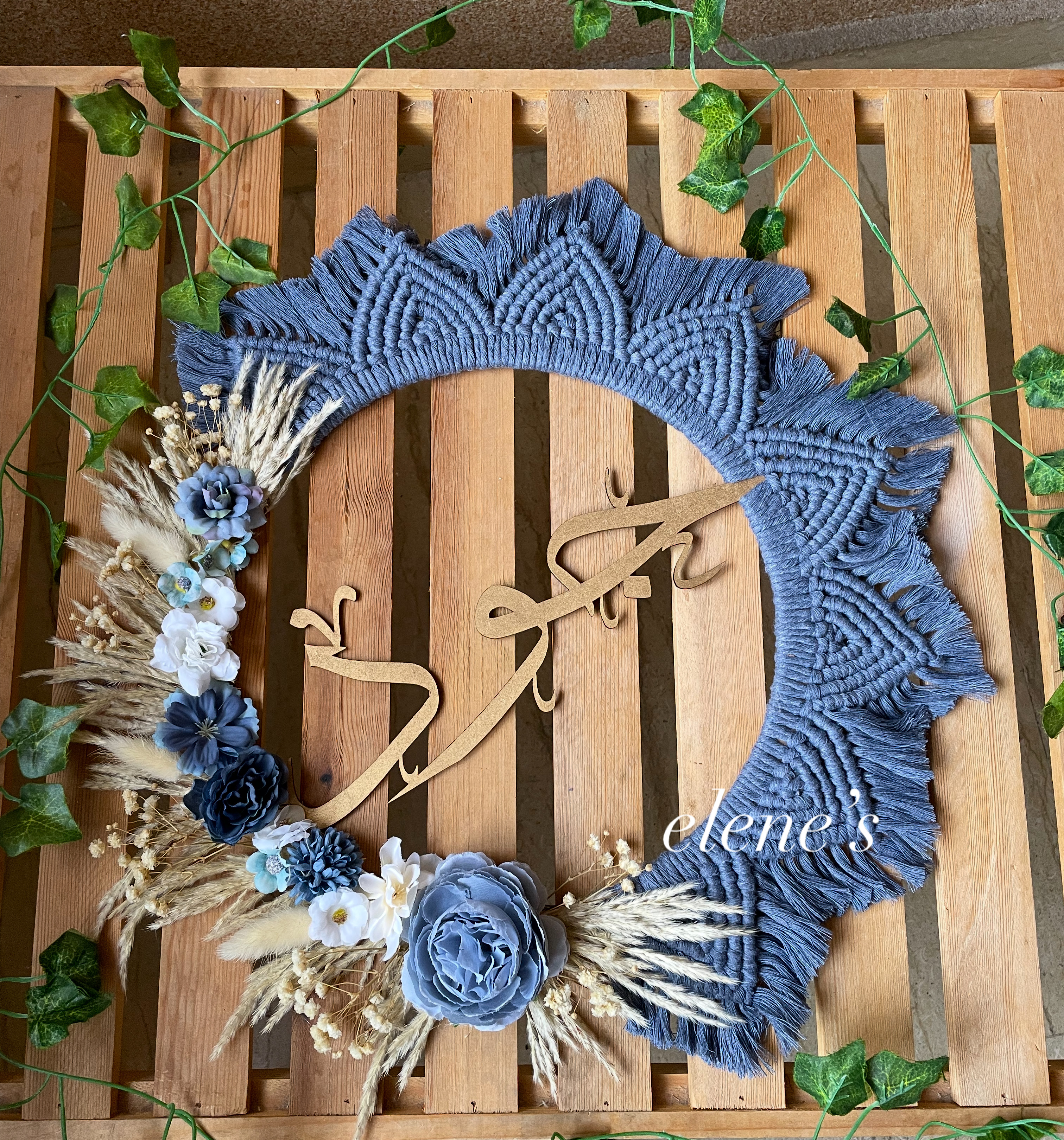 Flora Hanger